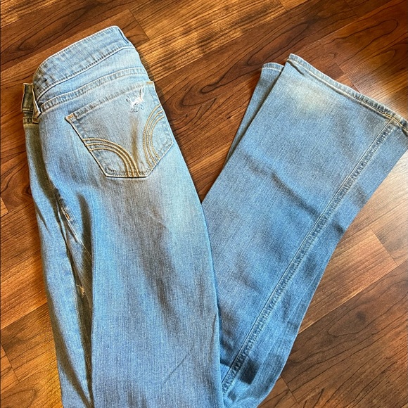 Hollister boot cut jeans - Picture 2 of 2
